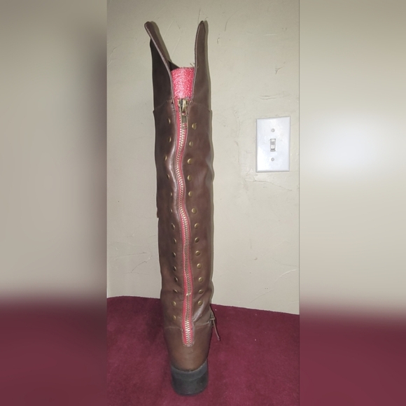 Megen-02, Pull-on Boots, Size 7, Brown - Picture 7 of 15